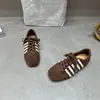Tênis de Treino Verão 2026 Alemão Feminino Versátil Casual Esportivo Sola Plana Tênis Forrest Gump Nicho Cano Baixo Tendência Cadarço Estampa de Leopardo