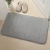Alfombra de Piso de Vellón de Coral de Color Sólido Felpudo para Puerta de Casa Plano con Relieve Piedra Espuma con Memoria Alfombra Absorbente para Puerta Felpudo para Cocina Transfronterizo
