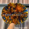 Pompones de Animación, Animadoras Sosteniendo Flores, Baile de Animación de Escuela Primaria, Flores de Baile de Mano, Escuela