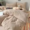 Conjunto de cama de quatro peças em veludo de leite grau A, capa de edredom e lençol de ambos os lados, capa de edredom espessa e com forro de fleece para o inverno, conjunto de cama de três peças em fleece de coral