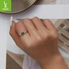 Fabricantes transfronterizos suministran un anillo de plata S925 con circonita brillante, un anillo para el dedo índice chapado en platino con un sabor femenino maduro.