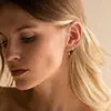 Brincos de Moda Elegantes Europeus e Americanos Transfronteiriços Mais Vendidos com Galvanoplastia de Latão Dourado Real Conjunto de Brincos Versátil para Mulheres de Alto Padrão