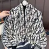 Lenço de seda das mulheres Primavera e Outono Nova Chegada Brocado Cetim Grande Lenço Longo Moda Coreana Cachecol Impresso Ar Condicionado Xale Toalha de Praia Externa