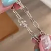 Nuevo brazalete anillo de plata estilo vintage con diseño de flor de iris, un accesorio moderno y elegante para mujer, que irradia un sentido de lujo discreto