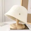 Sombrero de Pescador de Punto para Mujer Estilo Coreano con Rayas, Sombrero Tipo Cubo Versátil con Etiqueta Pequeña, Sombrero Tipo Cubo Pequeño Cálido para Otoño e Invierno que Adelgaza el Rostro