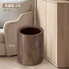 Papelera de Madera de Nogal Hogareña Sala de Estar Dormitorio Gran Capacidad Lujo Ligero Creativa Comercial Casa de Huéspedes Estilo Mediados de Siglo Papelera de Desperdicio