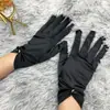Suministro Directo de Fábrica Guantes de Satén Elástico Sencillos con Perlas Accesorios para Vestido de Novia Velos Guantes