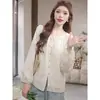 Novos Tops de Camisa Bordados com Renda e Recortes Estilo Verão 2025 para Mulheres, Camisas Versáteis e Bonitas
