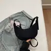 2026 Verano Nuevo Bolso Cruzado Simple Tipo Dumpling Moda para Ir al Trabajo Estilo Japonés Color Sólido Elegante Nicho Bolso de un Solo Hombro