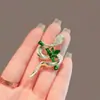 Broche de Cobra de Bambu Verde Acessórios de Lapela de Terno Feminino de Alta Qualidade 2025 Novo Elegante Elegante Acessórios de Pino Anti-deslizamento