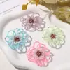 Aretes DIY huecos con flores, perlas esmeriladas de dos tonos y estilo forestal, dijes para zapatos, broches, accesorios para el cabello y accesorios para ropa y sombreros