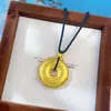 Loja de Ouro Mesmo Estilo Ouro Antigo Areia Sutra do Coração Fivela da Paz Pingente Fivela da Paz Banhada a Cobre Estilo Chinês Retro Corrente de Suéter