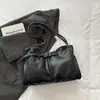 Bolsa feminina muito estilosa e de grande capacidade, modelo novo 2026, bolsa de ombro casual e simples, bolsa tote com cordão moderna e única