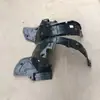 Adecuado para Nissan 2010-2019 Sunny Versa Guardabarros Delantero Revestimiento de Paso de Rueda Delantera Moldeo por Inyección Grueso
