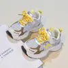 Zapatillas deportivas de malla para niños, nueva colección primavera/otoño 2026, modernas y versátiles para niños y niñas, diseño de malla transpirable, zapatillas de estilo robusto
