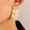 Nuevos pendientes de personalidad exagerada transfronterizos de AliExpress pendientes de cuadros de amor pendientes de panal geométricos venta caliente de comercio exterior
