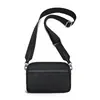 Bolso bandolera nuevo para hombre, bolso de mensajero moderno, bolso de hombro, diseño horizontal multifuncional, estilo casual, adecuado para llevar lo esencial, y disponible para venta transfronteriza