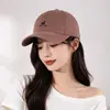Boné de Baseball Retro Bordado de Nova Moda Estilo Coreano, Ampliado e Aprofundado para um Rosto Menor, Chapéu Casual Versátil para Casais