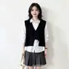 Chaleco de punto irregular de diseño de nicho estilo coreano con bolsillos, cárdigan corto exterior de cuello en V a la moda para mujer