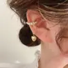 Brinco de Clipe Linha Cruzada Minimalista para Mulheres, Camada Dupla, Pequeno, Doce, Brincos Criativos, Acessórios de Orelha Versáteis Tendência Estilo Ins