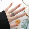 Anillo Abierto Minimalista con un Estilo Discreto, Ajustable y Versátil, Adecuado para el Uso Diario, Anillo de Dedo de Alta Gama y Único