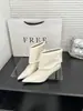 Botines de tacón de aguja de punta ancha de estilo europeo y americano versátiles
