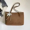 Bolsa de Mano Tote Lisa Color Sólido Estilo Coreano 2026 Otoño Nuevo Bolso de Hombro de Gran Capacidad Bolsa Versátil para Mujer Tendencia al por Mayor