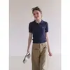 Camiseta de Punto Retro Azul Marino con Cuello Polo para Mujer, Verano Estilo Universitario Adelgazante Bordada Trenzada de Manga Corta Cintura Ceñida