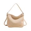 Venta al por mayor de fábrica comercio exterior transfronterizo otoño e invierno 2023 bolsos nuevos tendencia de moda cuadros PU gran capacidad bolso de axila para mujer