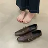 Zapatos de Cuero Slip-On de Tacón Bajo Cuadrado Estilo Retro First Encounter Temporada Otoño 2026 Mocasines Estilo Francés y Británico