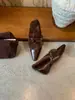 [] Zapatos de charol Mary Jane de punta cuadrada con plataforma interna 2026 Otoño/Invierno Nuevos Zapatos de mujer de hebilla única peludos