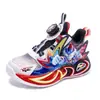 Outono de 2026 Novos Tênis Esportivos Infantis Sapatos com Luzes de Desenho Animado Superfície de Couro Respirável Meninos Antiderrapantes Luminosos Tênis de Corrida