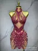 Vestido Bodycon Sexy com Brilho Fino Estilo Europeu e Americano para Mulheres, com Gola Halter, Strass, Costas Abertas, Vestido de Gala para Cantora