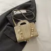 Bolsa Quadrada Pequena, Bolsa de Ombro para Mulheres, Novo Estilo Verão 2026, Bolsa de Mão Simples para o Dia a Dia, Bolsa Transversal Elegante e Simples