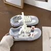 Tenis planos de bloques de color dopamina con estrella para mujer, nuevo modelo de otoño 2026, diseño único, zapatos blancos de moda y versátiles