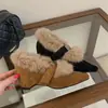 Sapatos Mary Jane com Forro de Lã que Aumentam a Altura Interna para Mulheres, Sapatos Quentes e Peludos Outono/Inverno 2025, Sapatos de Algodão, Mocassins de Bico Fino