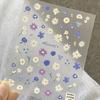 Pegatina de decoración de arte de uñas de flor de jardín de crayón linda tridimensional en relieve flor pequeña pintada a mano decoración de uñas de dibujos animados a juego