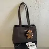 Bolsa de Tote Bordada en Inglés Lemon Corner Grid para Estudiantes Universitarios, Fresca y Relajante, Versátil para el Trayecto al Trabajo, Clases y Salidas, Bolso Cruzado