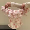 Camisa de Chifón con Encaje Floral Fruncido Estilo Dulce Francés para Mujer Primavera y Verano Nuevo Top de un Hombro que Reduce la Edad