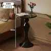 Mesa redonda pequeña, mesita auxiliar de lujo ligero para sofá, mesa de té pequeña para el hogar en la sala de estar, mesa auxiliar, mesa de rincón retro, almacenamiento de noche de hierro forjado, balcón
