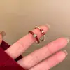Anillo Rojo Goteo de Aceite "Luz Fluida Escarlata" para Mujer, Estilo de Nicho de Lujo Ligero con un Toque de Alta Gama, Anillo Único Apilable para el Dedo Índice