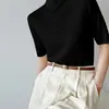 Atacado do fabricante em estoque: Blusa de tricô feminina de gola alta curta, manga curta, versátil de caimento justo, top feminino macio e aconchegante