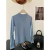 Tricô básico macio e flexível de manga longa na cor sólida para mulheres, adequado para outono e inverno, com design de gola média, ideal para usar em camadas.