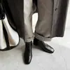 Botas femininas de tornozelo estilo Brogue Britânico 2026, sapatos de outono, salto grosso, confortáveis para os pés, salto alto, elástico e afunilado