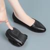 Zapatos de primavera nuevos de boca baja con punta de encaje, cuña, tacón medio, suela suave, para no cansar los pies, tacón grueso, pequeños zapatos de cuero para mujeres de mediana edad y mayores.