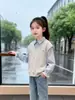 Sudadera Falsa de Dos Piezas para Niñas Primavera y Otoño 2026 Nuevo Estilo Camisa con Cuello para Niños Top Moda de Otoño Camisa Polo a la Moda para Niñas