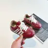 Zapatos de Entrenamiento Alemanes para Niños de Cuero Genuino 2026 Primavera/Otoño Nuevo Estilo Zapatos Deportivos para Niños Zapatos Casuales para Niñas Zapatos de Patinaje para Exteriores para Niños