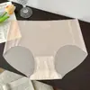 Panty de mujer ultra delgado semitransparente de seda de hielo con sensación nude, entrepierna antibacteriana de seda de morera, bragas triangulares para mujer sin costuras