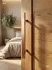 Tubo cuadrado barra recta manija de puerta de vidrio acero inoxidable manija de puerta negra tubo cuadrado puerta corrediza resorte de piso puerta KTV manija grande