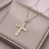 Colar Feminino Colorido Zircônia Joias Design de Nicho Pingente Cruz Completo em Diamante Colar Corrente de Clavícula em Aço Inoxidável